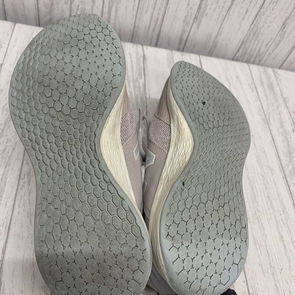 Womens Size 7 New Balance Fresh Foam Sneakers - Picture 5 of 6